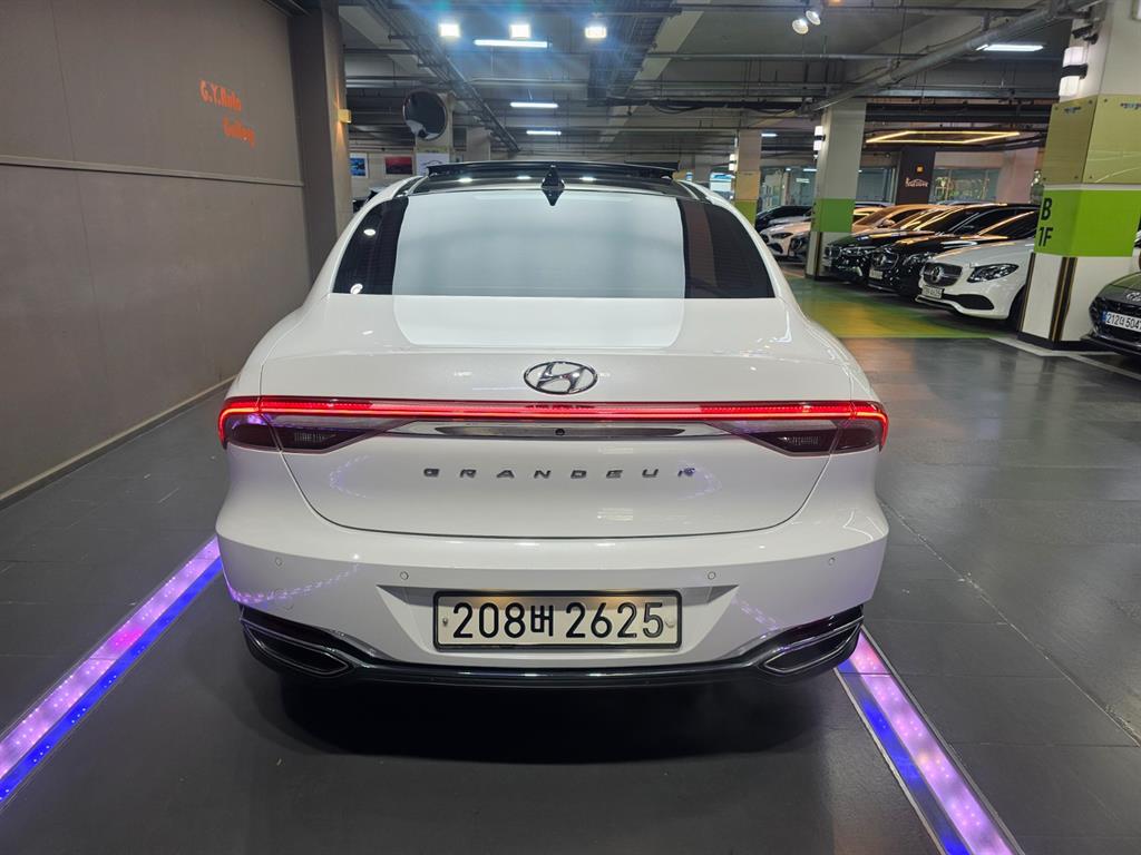 HYUNDAI Grandeur 2020 Blanco - Importación desde Corea - HF Imports Iquique - Foto 16