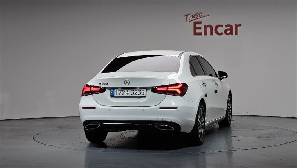 Mercedes Benz A Class - Vista 4
