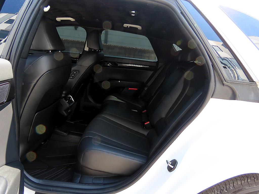 HYUNDAI Grandeur - Vista 6