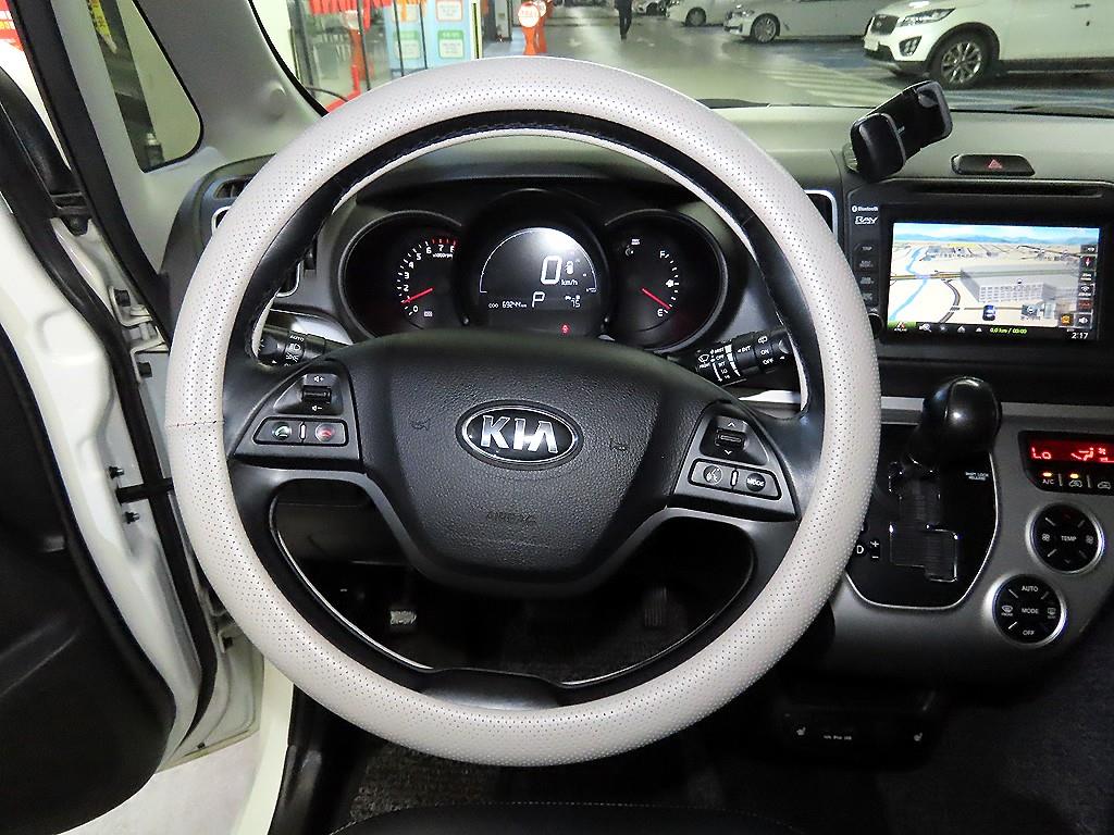 KIA Ray - Vista 8
