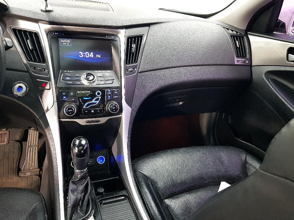 HYUNDAI Sonata - Vista 10