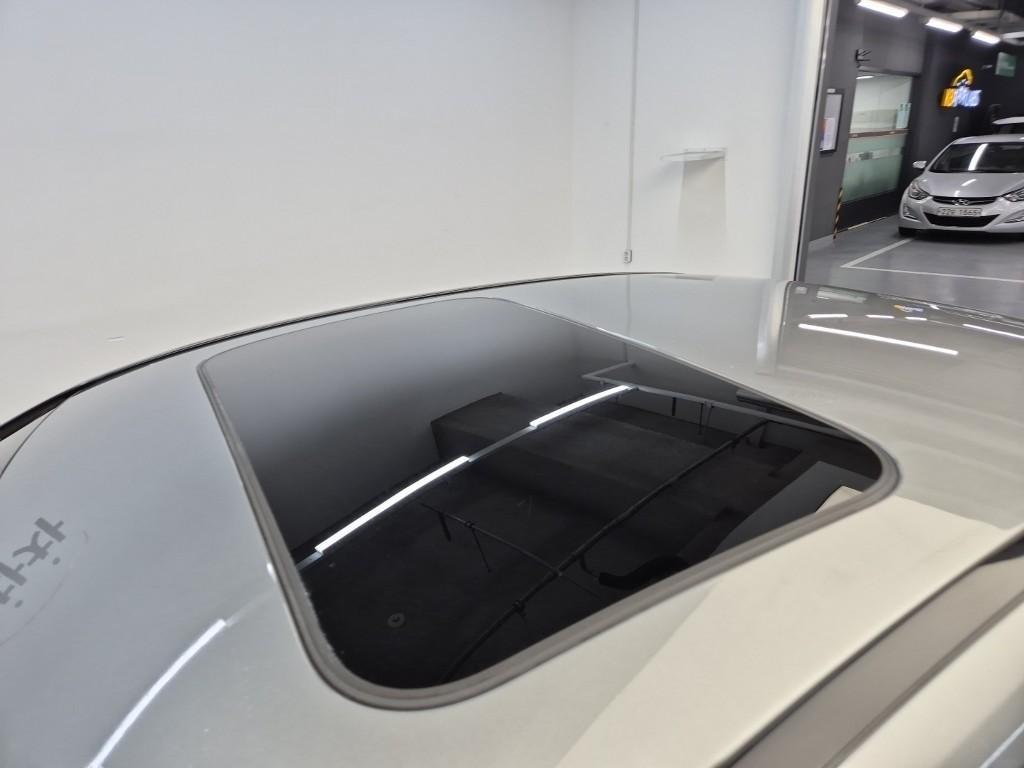 Mercedes Benz C Class - Vista 12