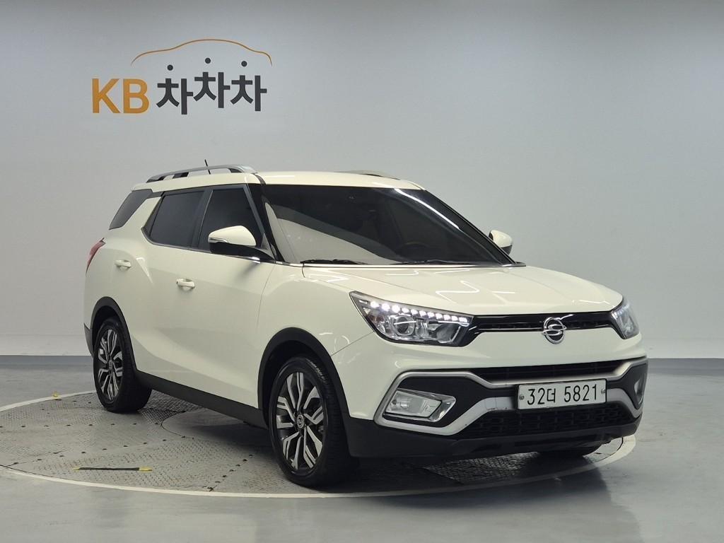 Ssangyong Tivoli - Vista 4