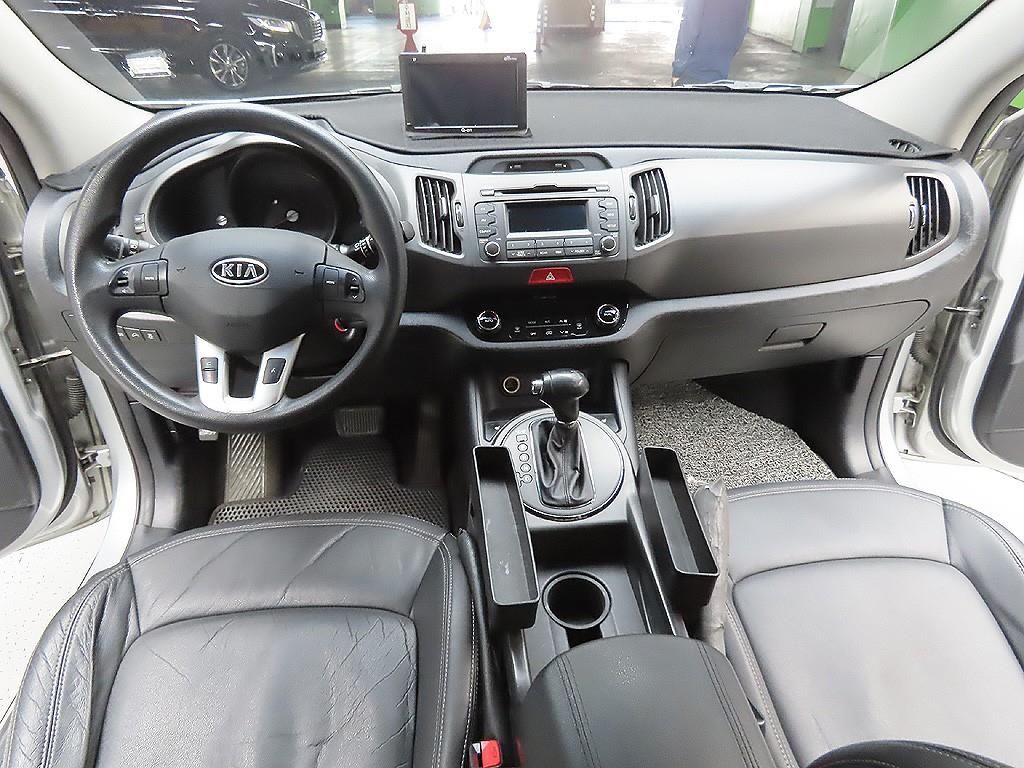 KIA Sportage 2011 Plateado - Importación desde Corea - HF Imports Iquique - Foto 13