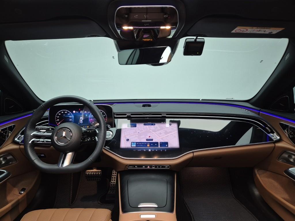 Mercedes Benz E class - Vista 5