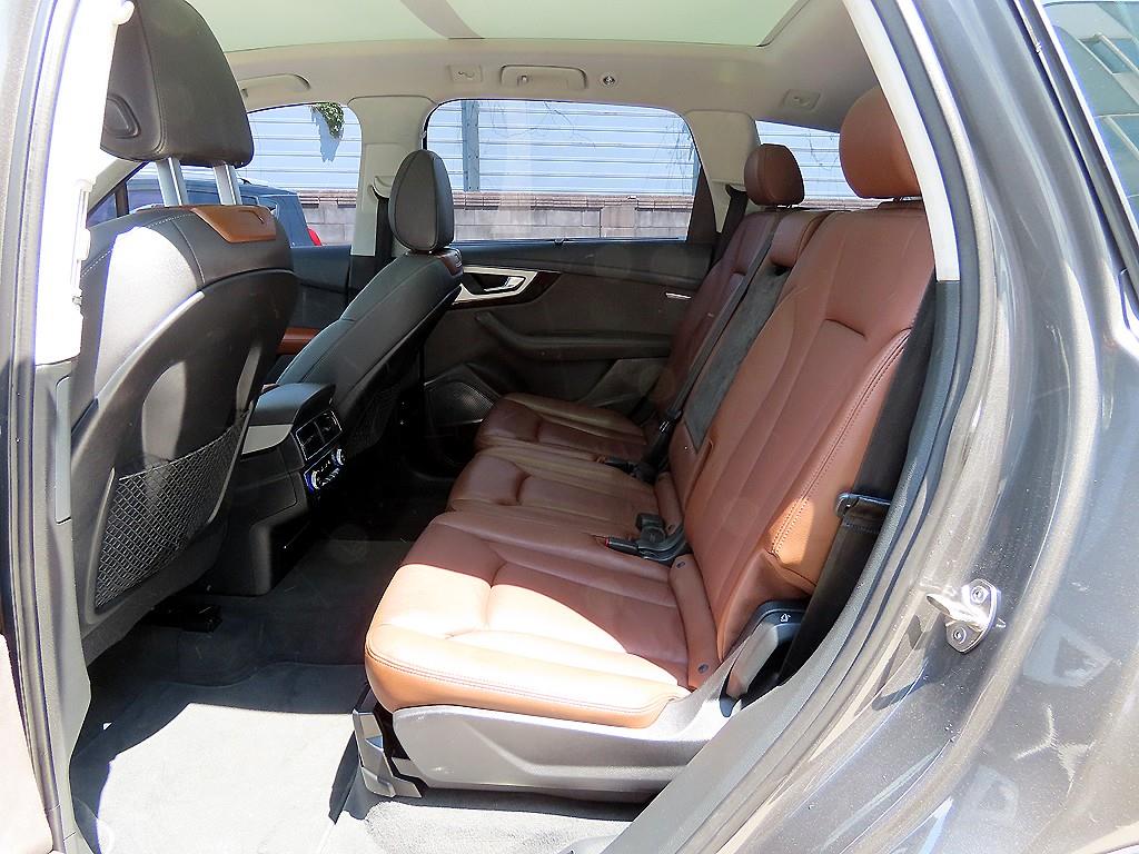 Audi Q7 - Vista 6