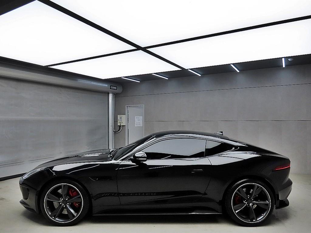 Jaguar F-TYPE - Vista 4
