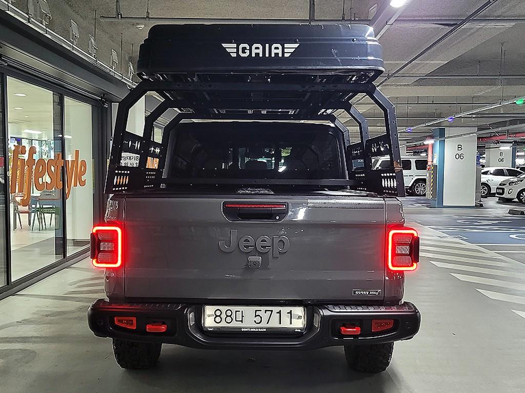 Jeep Gladiator - Vista 5
