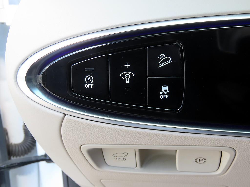 Genesis GV70 - Vista 12
