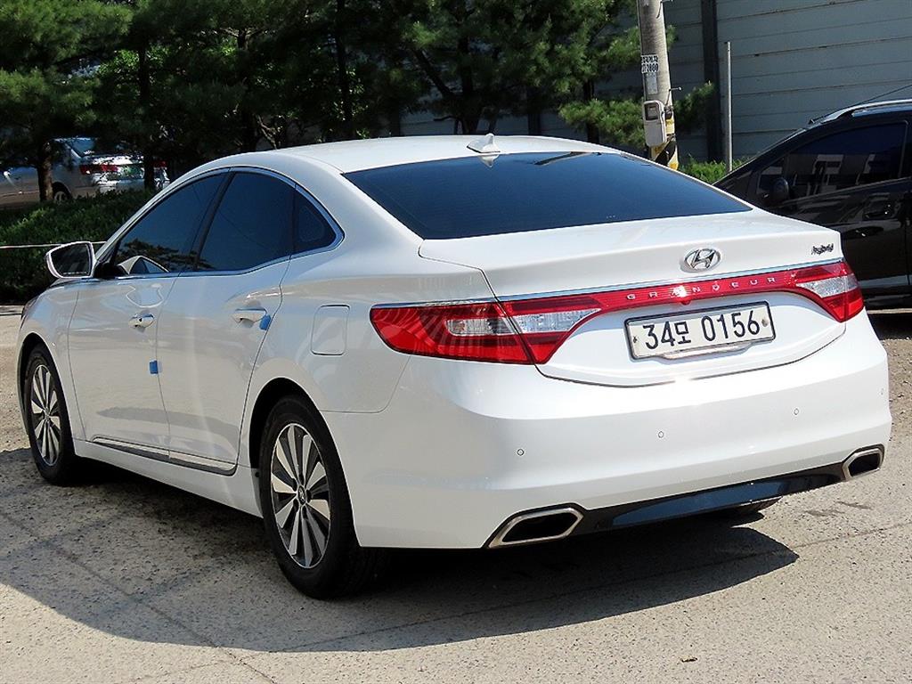HYUNDAI Grandeur - Vista 3