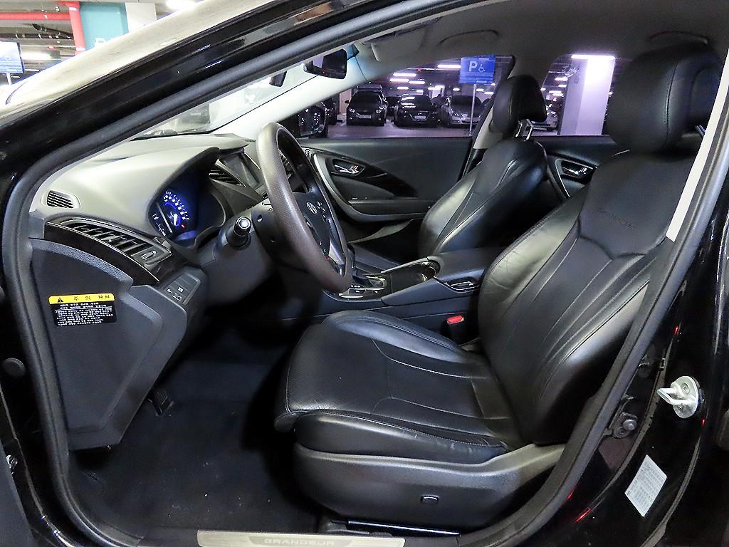 HYUNDAI Grandeur - Vista 6