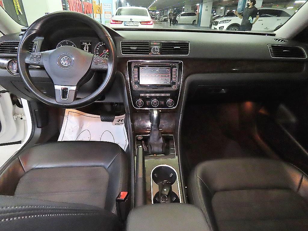 Volkswagen Passat - Vista 10