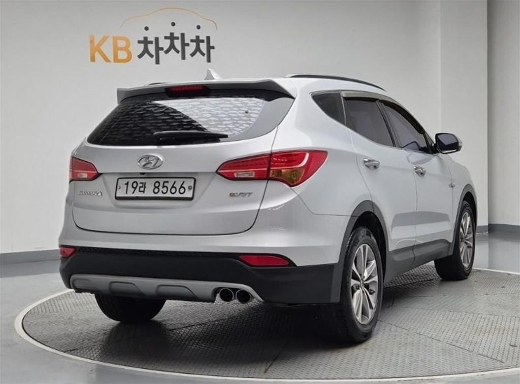 HYUNDAI Santa Fe - Vista 4