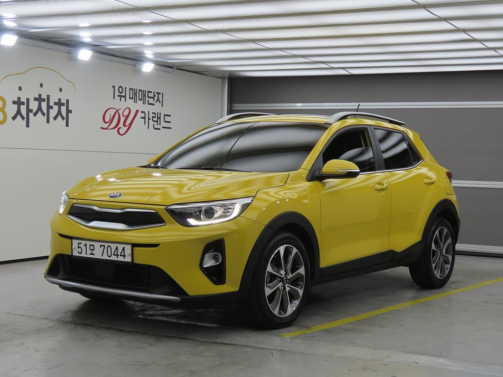 KIA Stonic 2018 Amarillo - Importación desde Corea - HF Imports Iquique - Foto 1