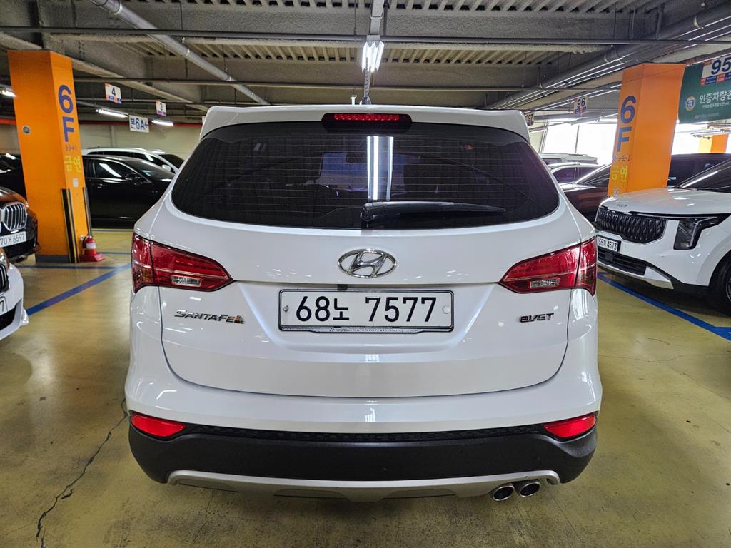 HYUNDAI Santa Fe - Vista 4