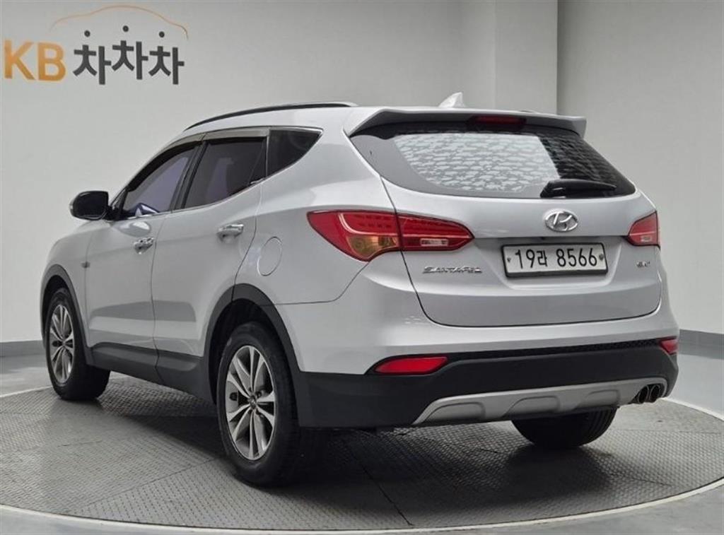 HYUNDAI Santa Fe - Vista 3