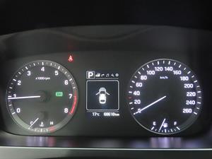 HYUNDAI Sonata - Vista 12