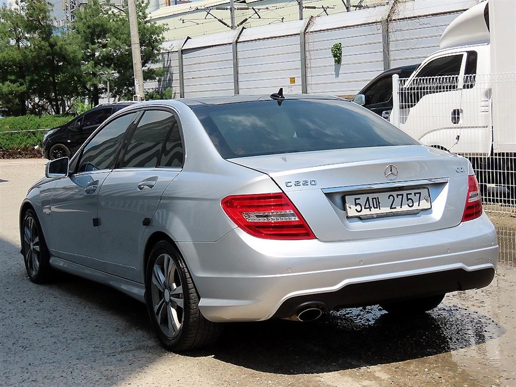 Mercedes Benz C Class - Vista 3