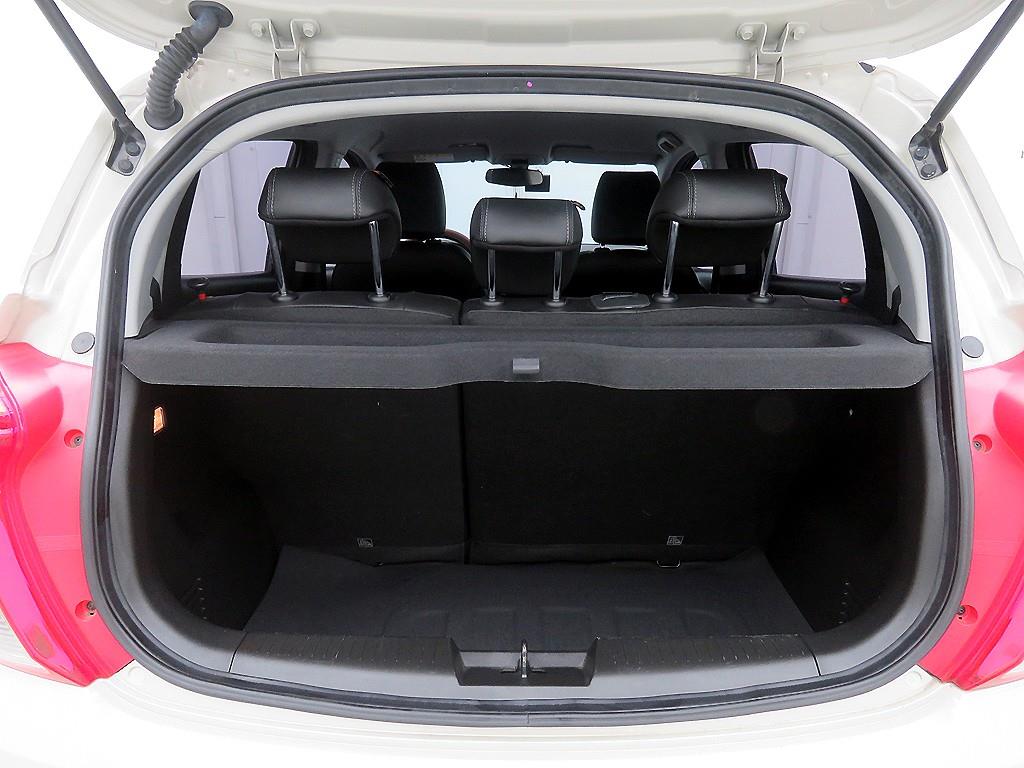 Chevrolet Spark - Vista 5