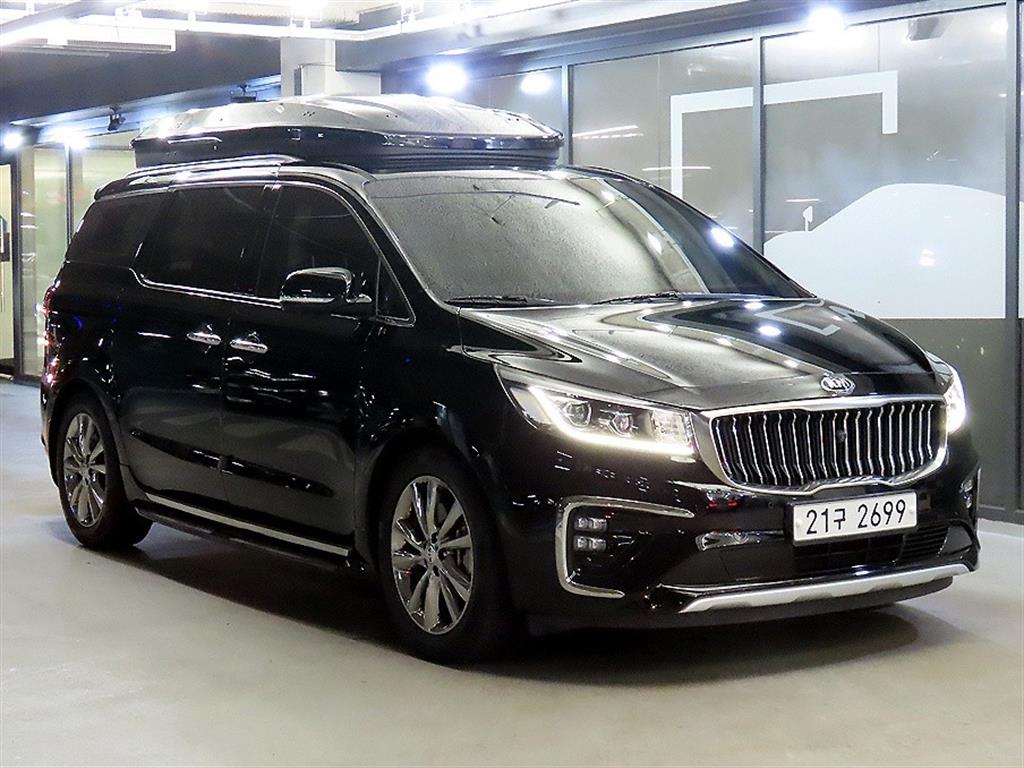 KIA Carnival 2019 Negro - Importación desde Corea - HF Imports Iquique - Foto 1