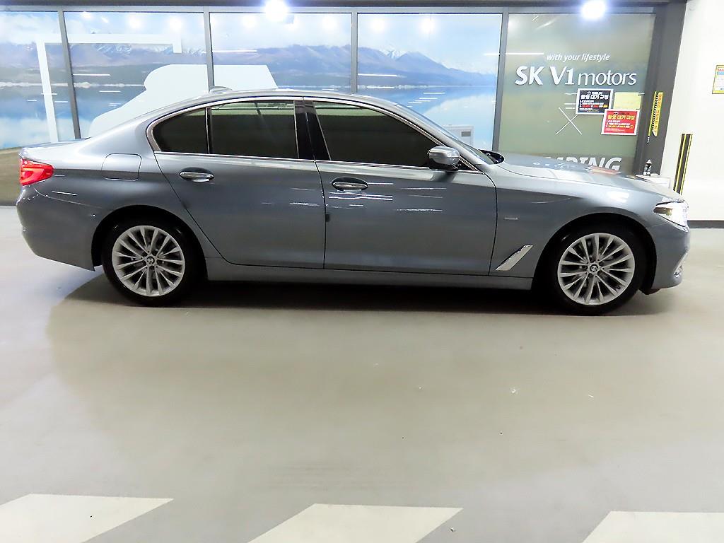 BMW 5 Series - Vista 3
