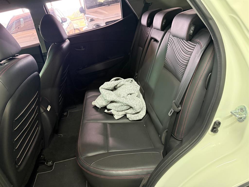 Ssangyong Tivoli - Vista 8