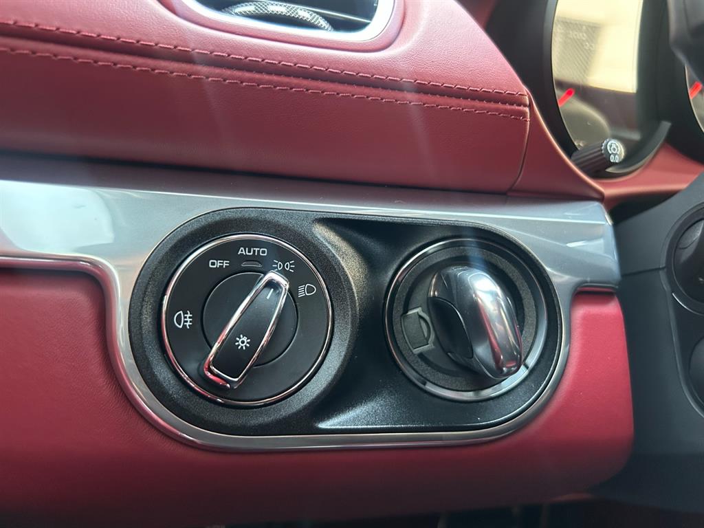 Porsche 718 2021 Blanco - Importación desde Corea - HF Imports Iquique - Foto 13