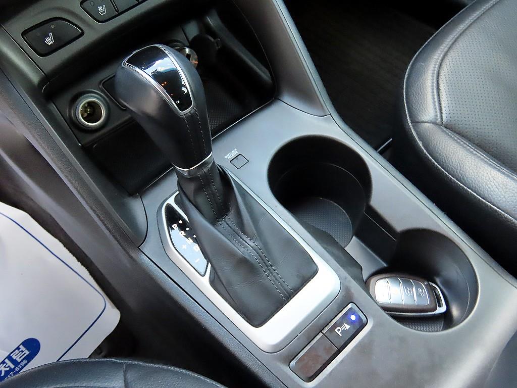 HYUNDAI Tucson - Vista 10