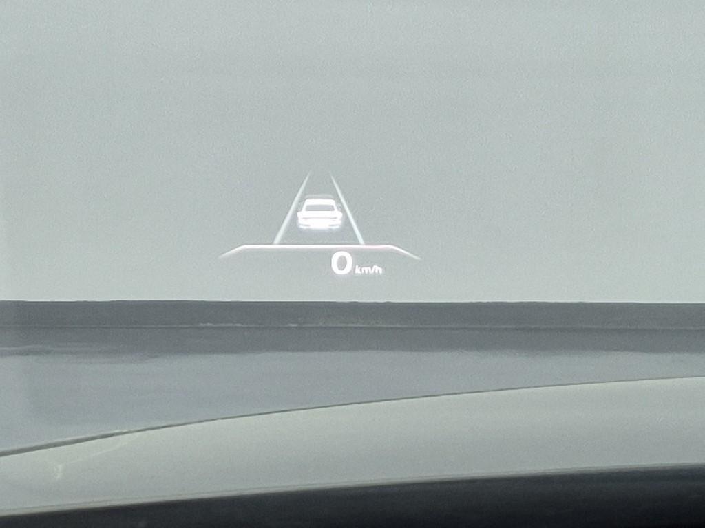 Genesis G80 - Vista 6