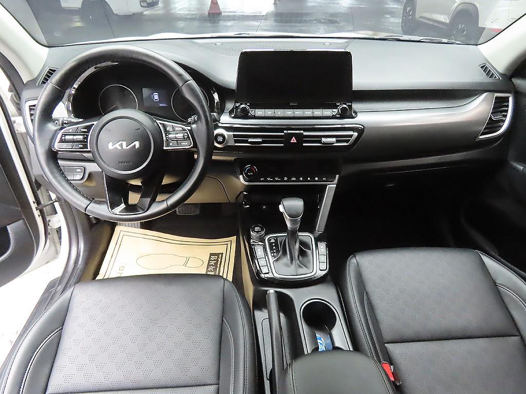 KIA Seltos 2022 Blanco - Importación desde Corea - HF Imports Iquique - Foto 10