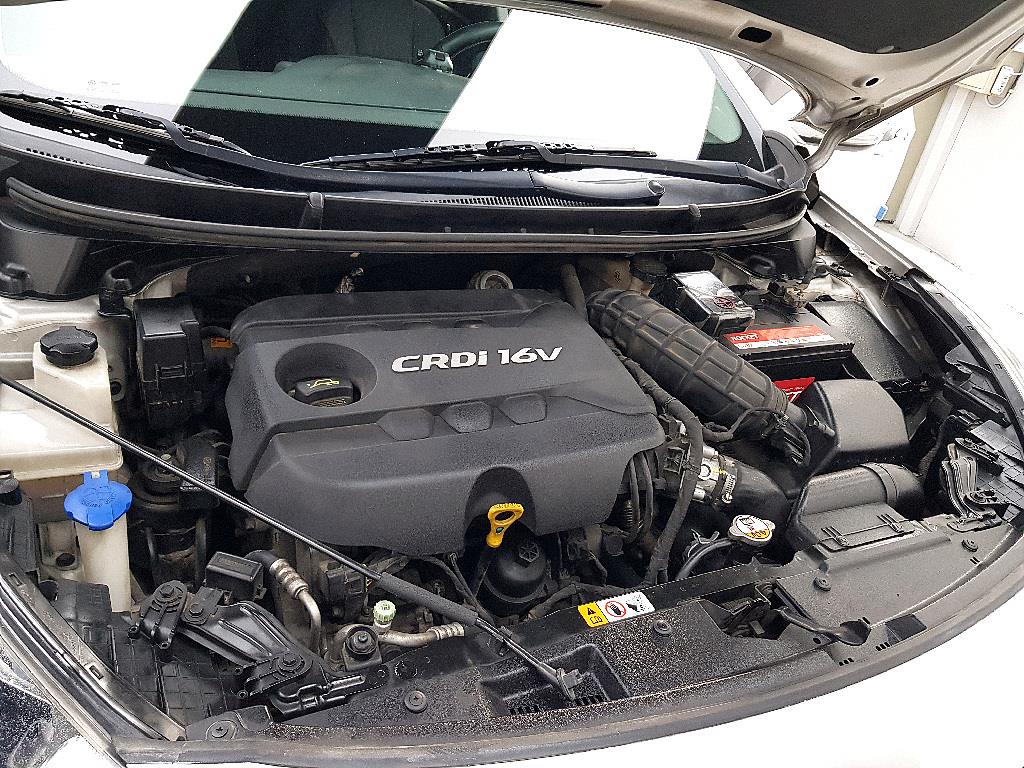 HYUNDAI i30 - Vista 6