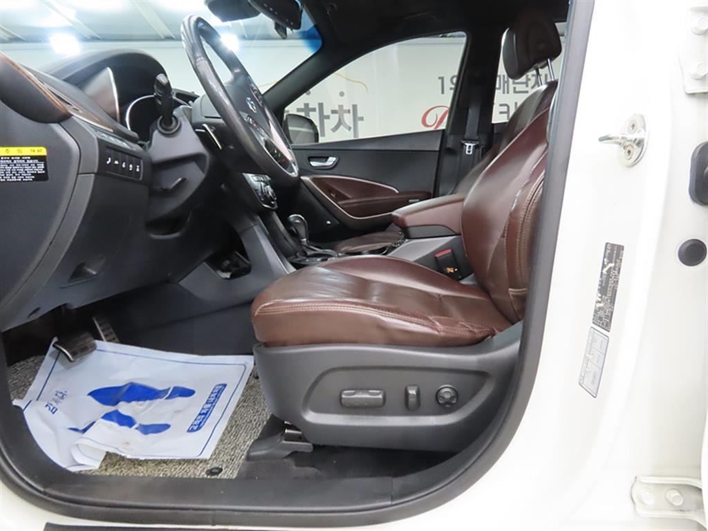 HYUNDAI Maxcruz - Vista 5