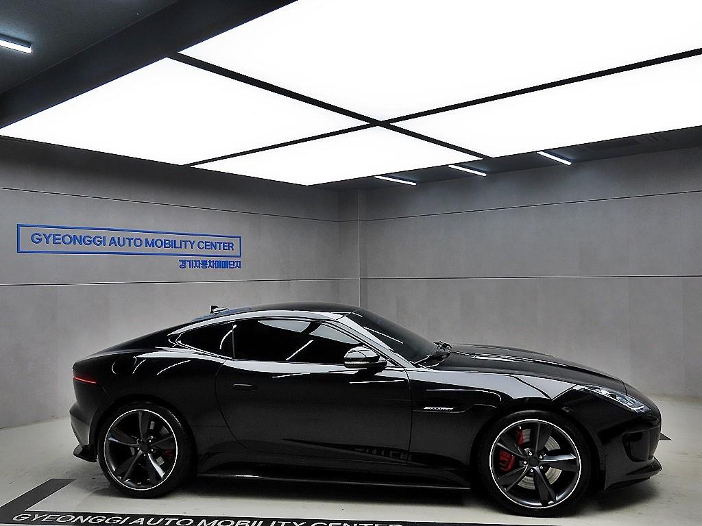Jaguar F-TYPE - Vista 2