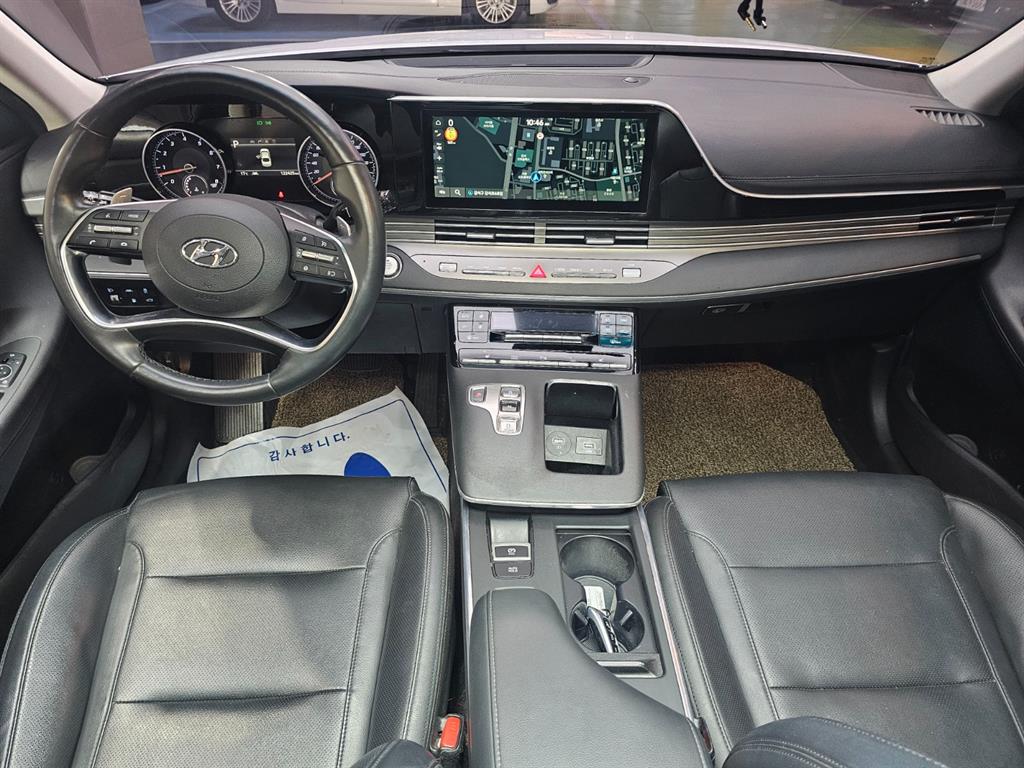 HYUNDAI Grandeur - Vista 9