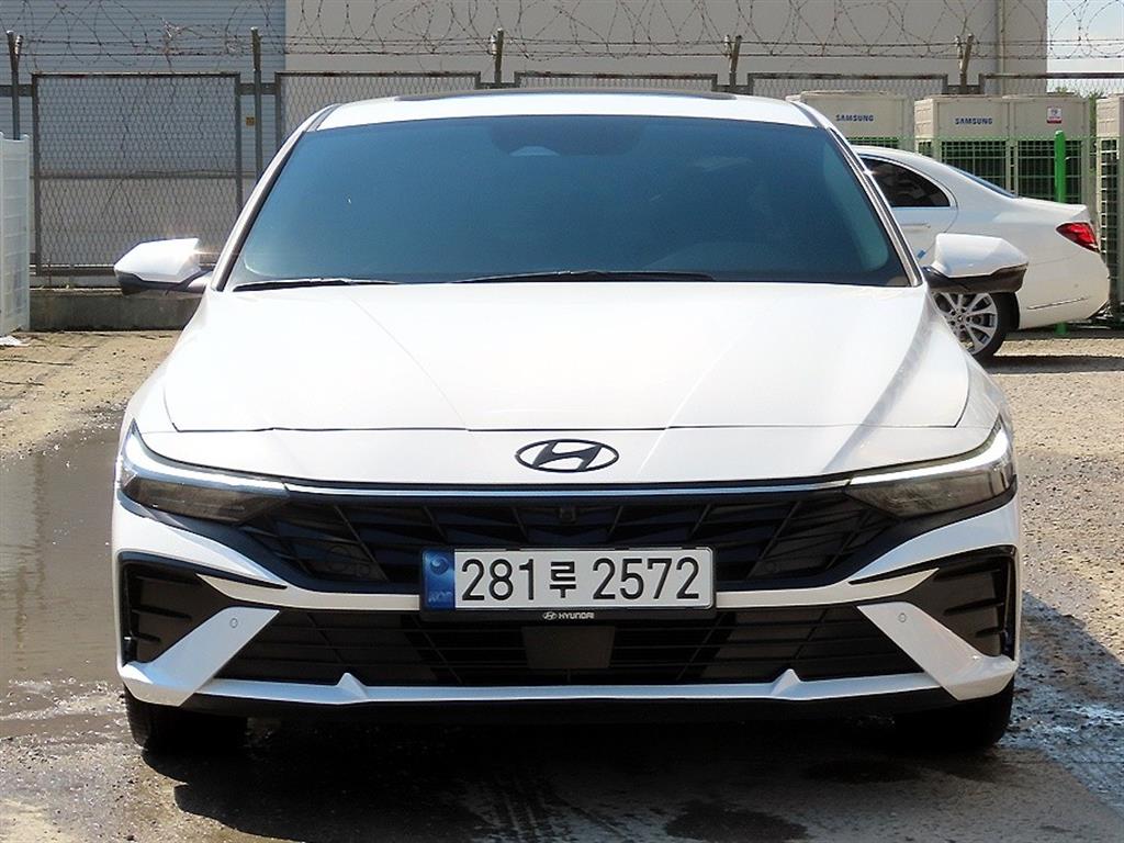 HYUNDAI Avante 2024 Blanco - Importación desde Corea - HF Imports Iquique - Foto 1