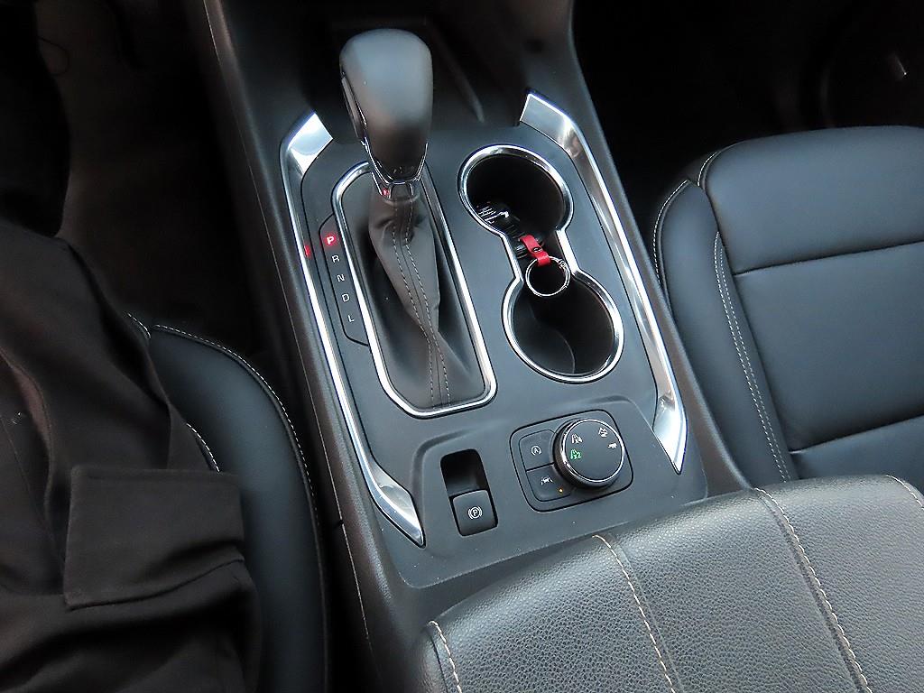 Chevrolet Travers - Vista 11