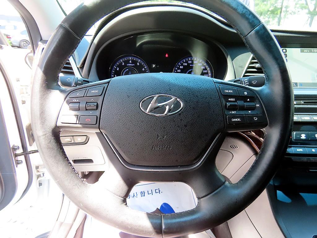 HYUNDAI Aslan - Vista 8