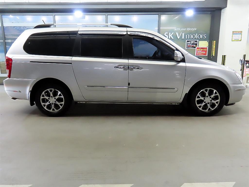 KIA Carnival - Vista 3