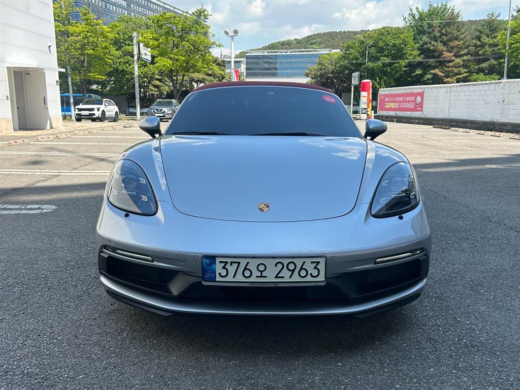 Porsche 718 2021 Blanco - Importación desde Corea - HF Imports Iquique - Foto 1