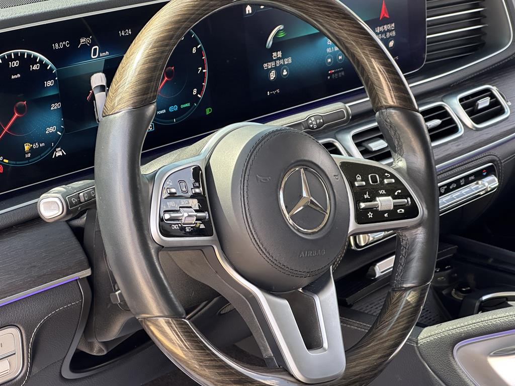 Mercedes Benz GLS Class - Vista 6