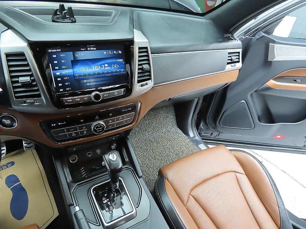 Ssangyong Rexton 2019 Gris - Importación desde Corea - HF Imports Iquique - Foto 7