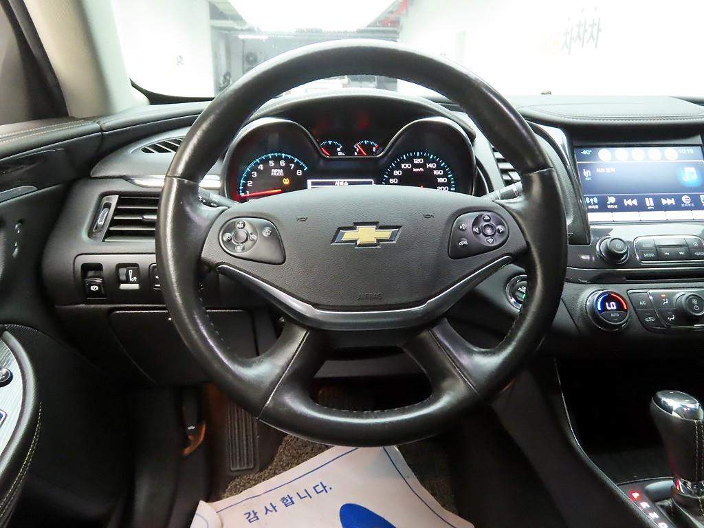 Chevrolet Impala - Vista 8