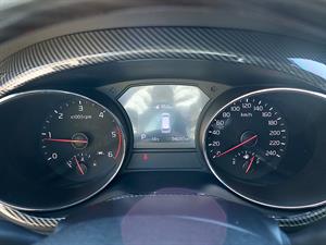 KIA Carnival - Vista 12