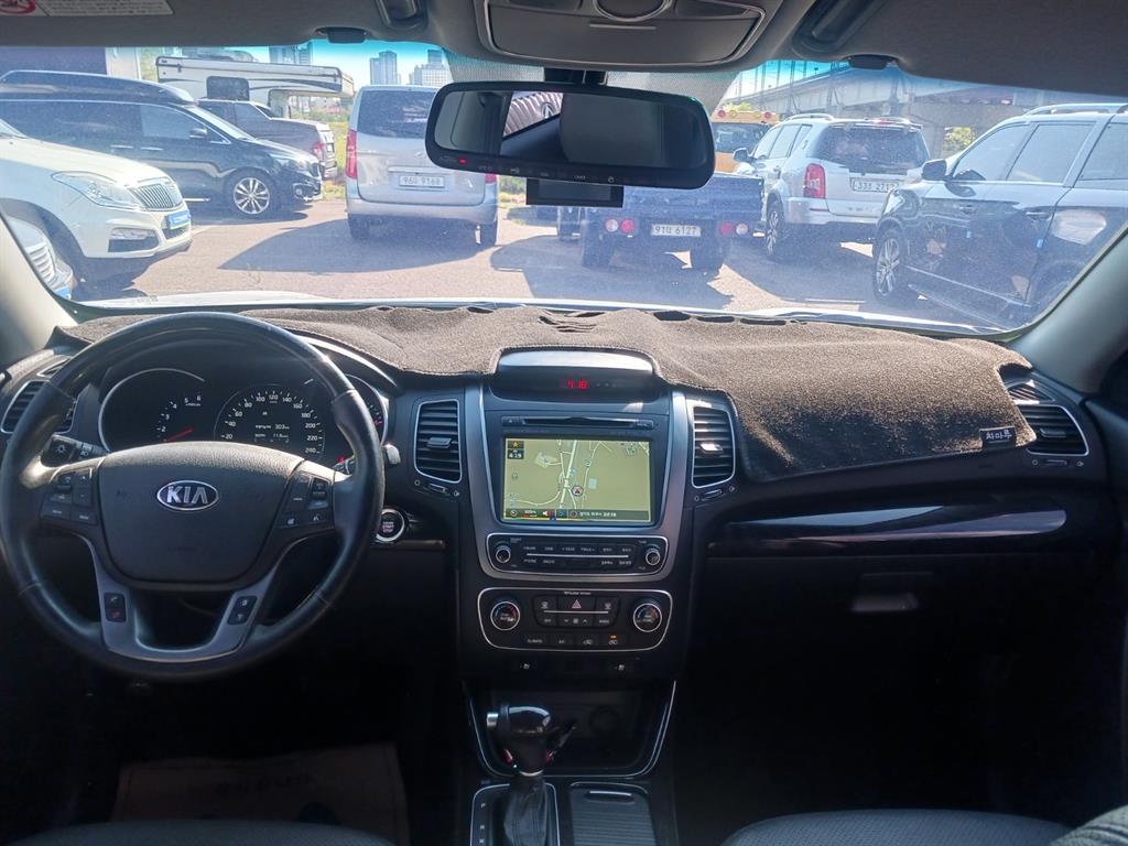 KIA Sorento - Vista 11