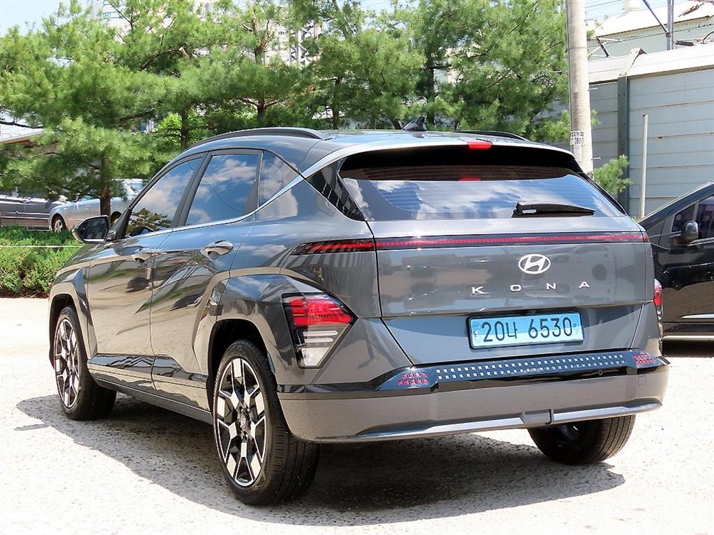 HYUNDAI Kona - Vista 3