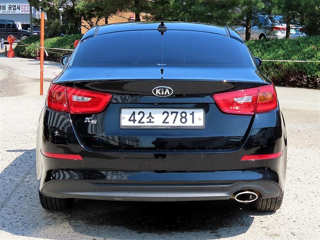 KIA K5 - Vista 4