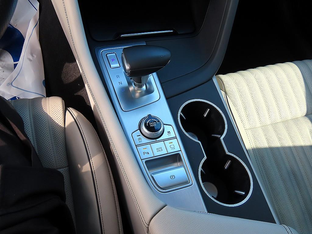 Genesis G70 - Vista 11