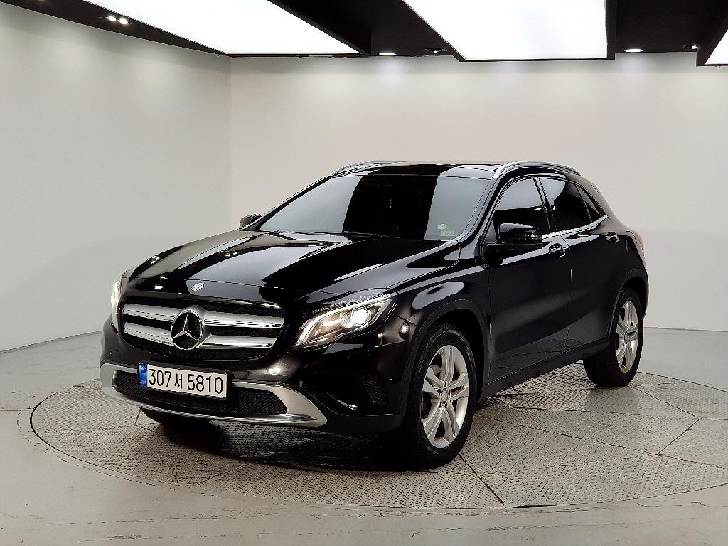 Mercedes Benz GLA Class 2017 Negro - Importación desde Corea - HF Imports Iquique - Foto 1