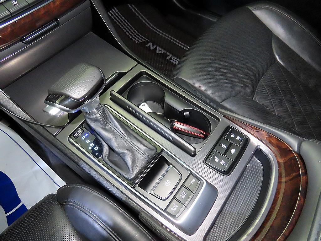 HYUNDAI Aslan - Vista 12