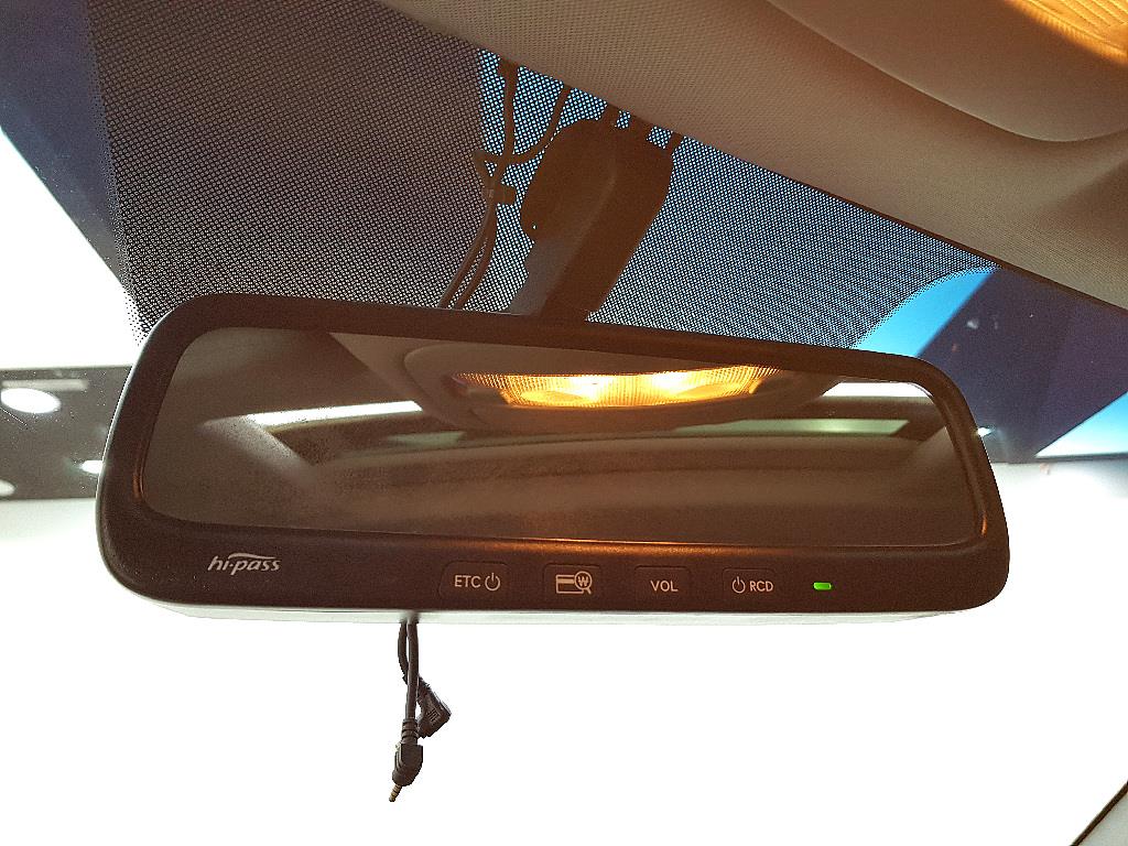 KIA Carnival - Vista 11